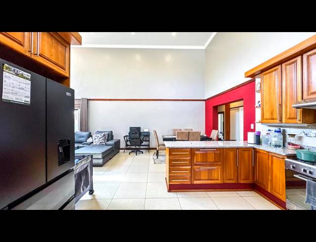 3 BEDROOM PROPERTY TO RENT IN MIDLANDS ESTATE